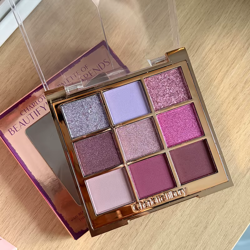 Vente flash de la marque Charlotte Tilbury : Palette de fards à paupières 9 couleurs 9g, naturelle, 