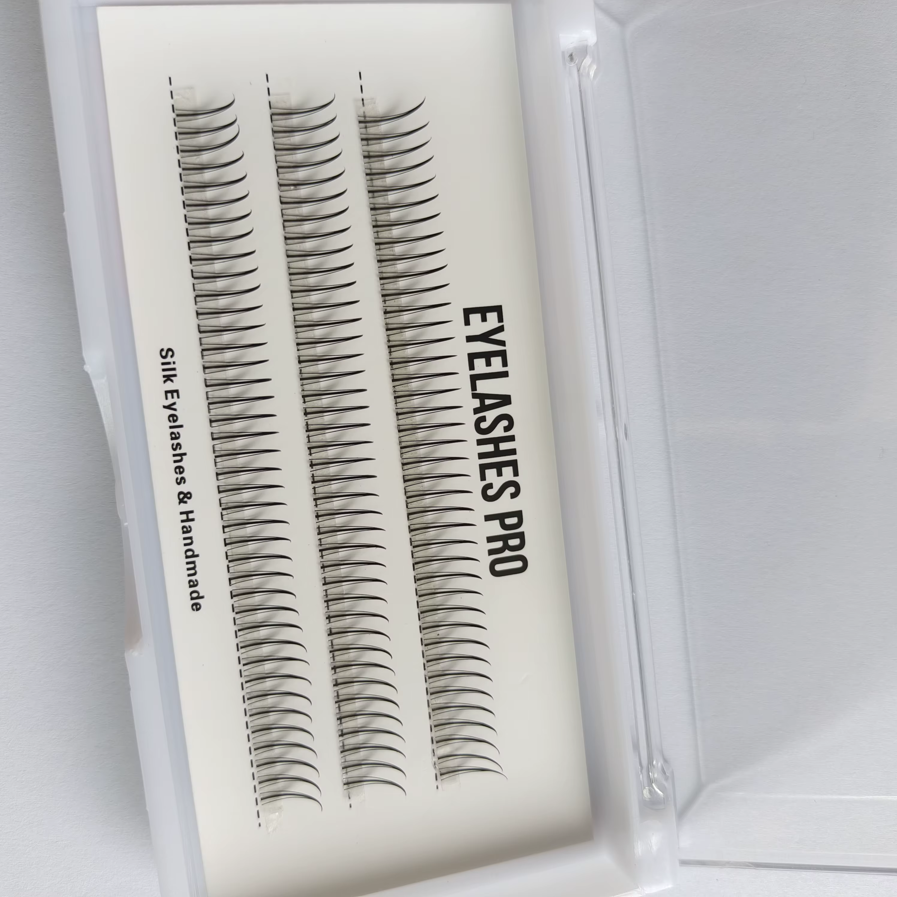 Cils en forme de A, pour maquillage des cils, les filles islamiques l'aiment beaucoup