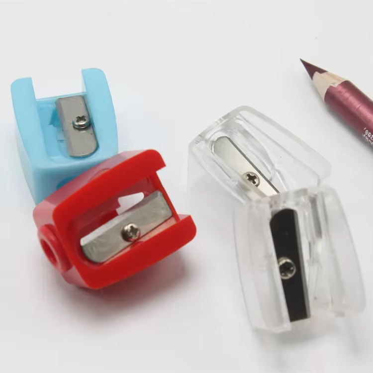 Taille-crayon cosmétique de haute qualité, taille-crayon portable, design élégant, eye-blogueur, rés