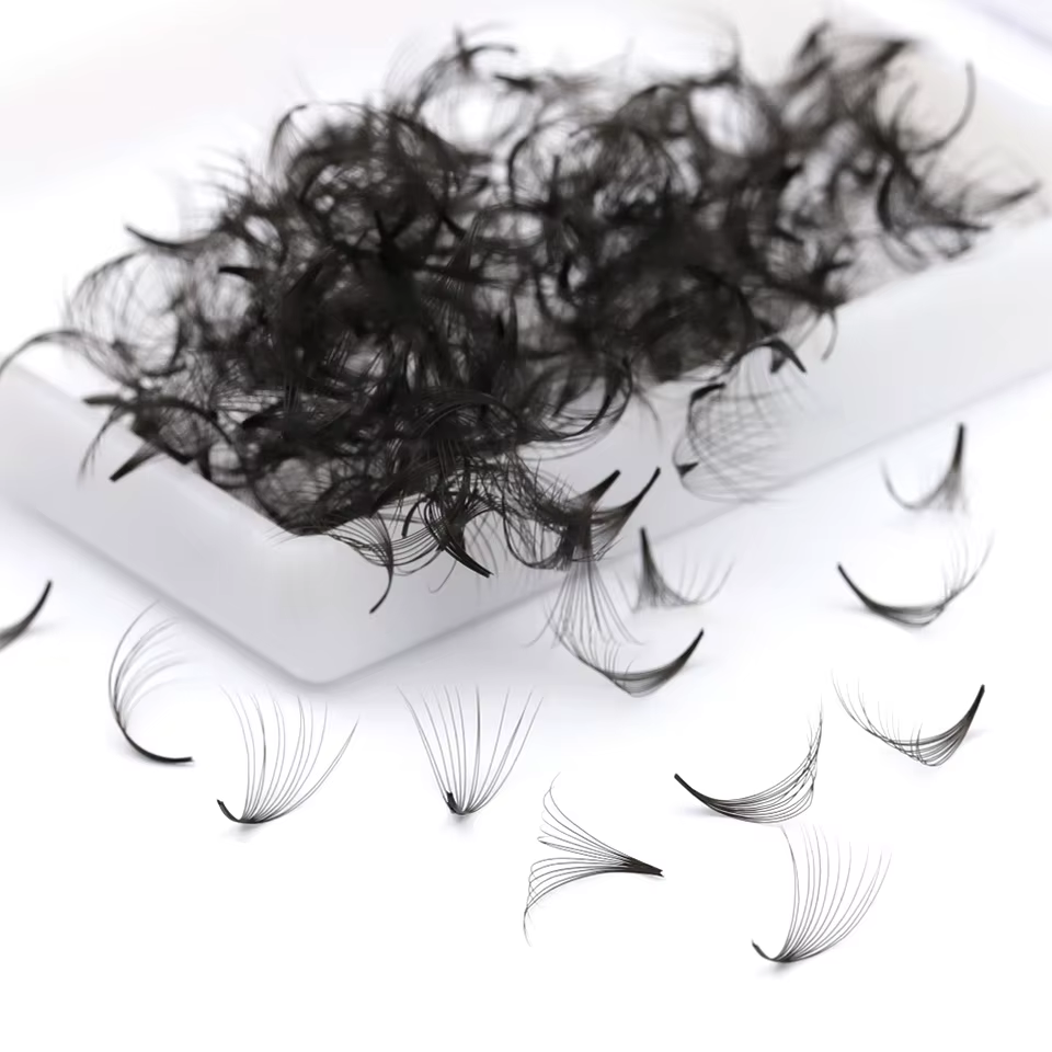 AGUUD – Extensions de cils 3D à 16D, Base fine et pointue, éventails amples, tige moyenne, Volume ru