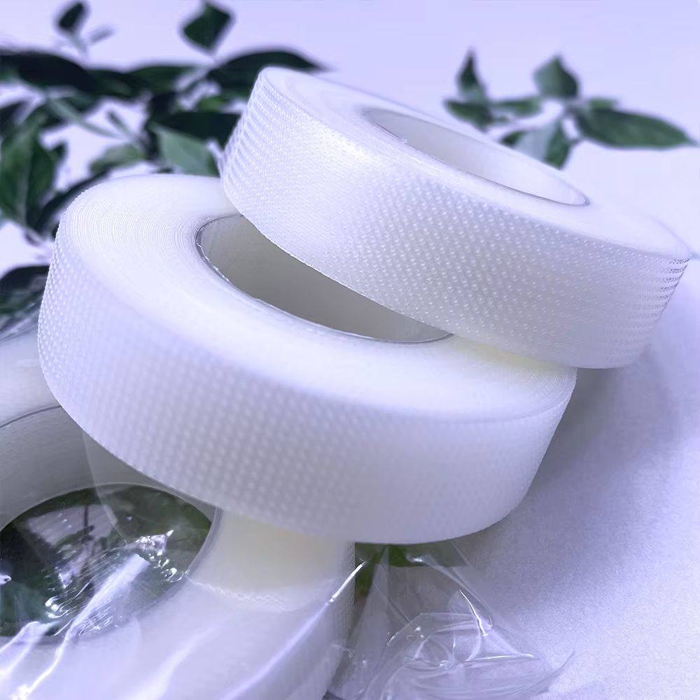 50 rouleaux de ruban d'extension de cils, outils adhésifs PE sous les coussinets oculaires pour cils