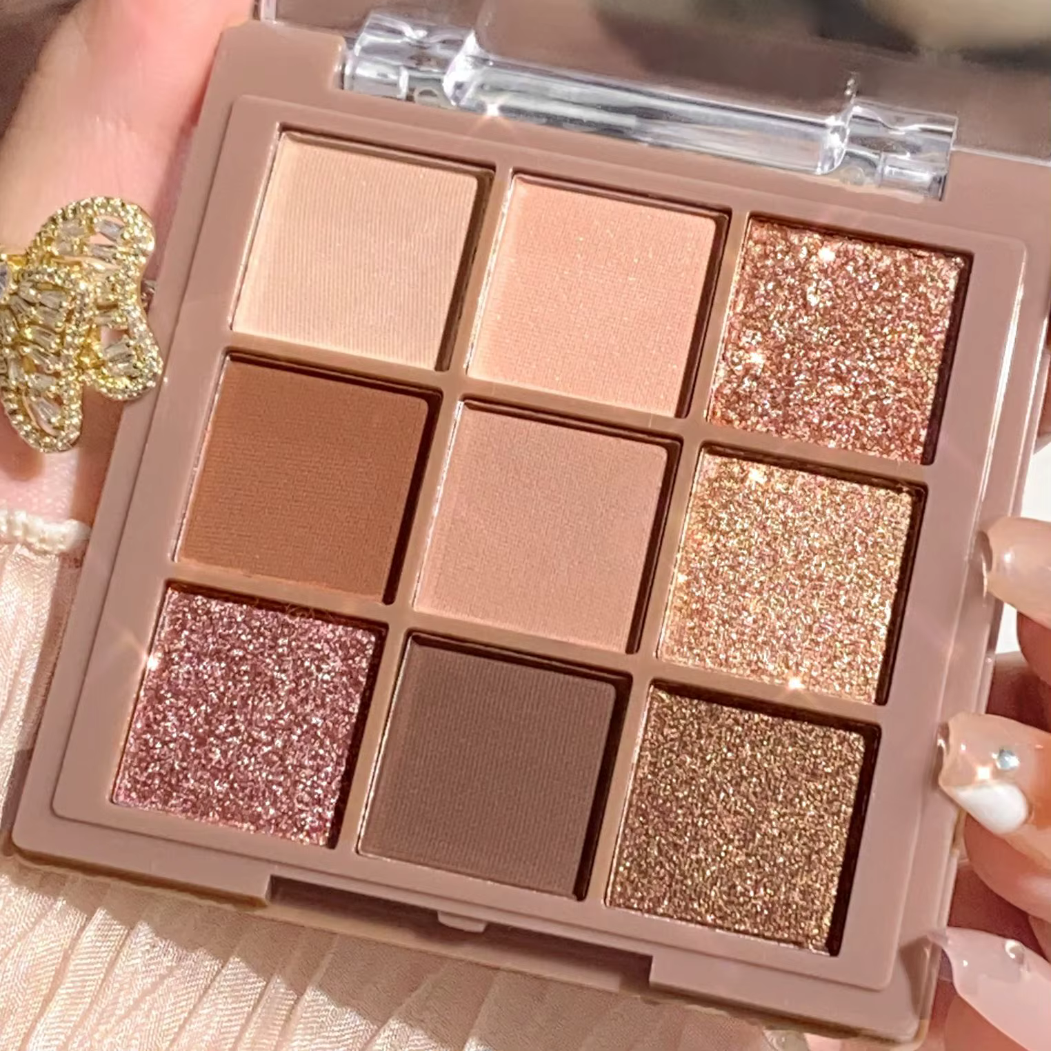 Palette Luxueuse de Fards à Paupières de 9 à 18 Couleurs, Effet Scintillant en Velours, Résistante à