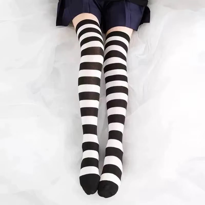 Bas rayés Lolita rose/bleu/noir pour femmes, bas longs jusqu'aux genoux pour jolies écolières, chaus