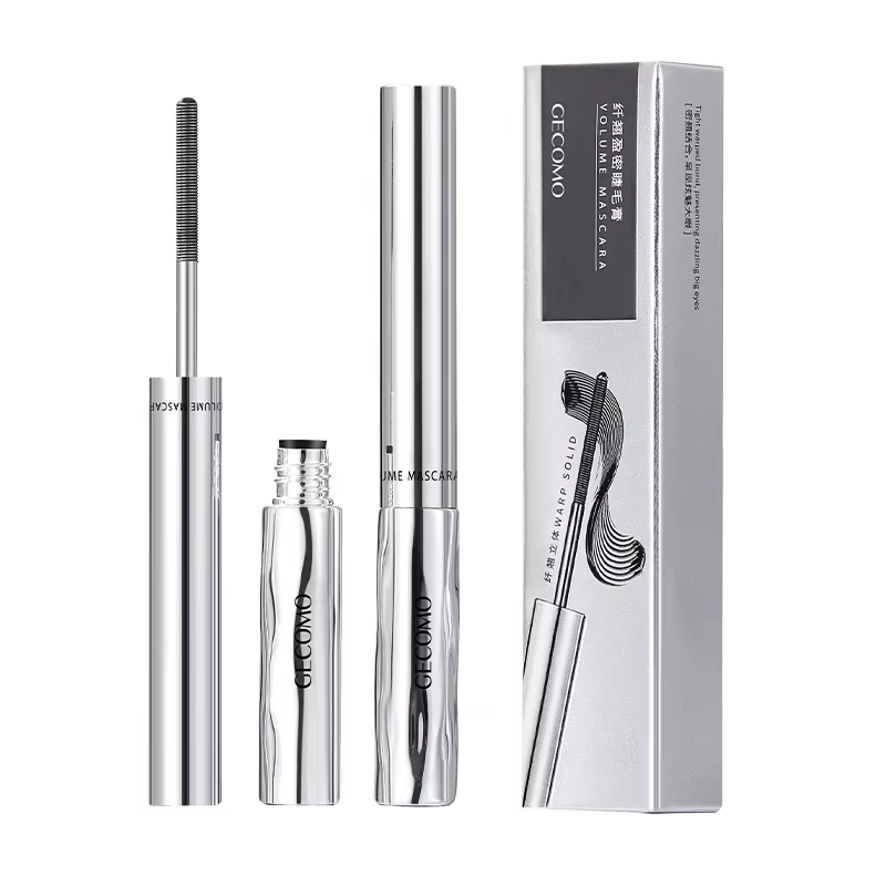 Mascara longue tenue qui boucle les cils, résistant à l'eau et à la transpiration, sépare chaque cil