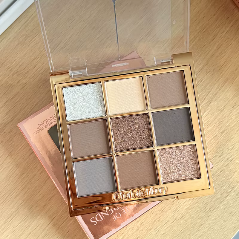 Maquillage de luxe de la marque Charlotte Tilbury, fard à paupières 9 couleurs, 9g, naturel, facile