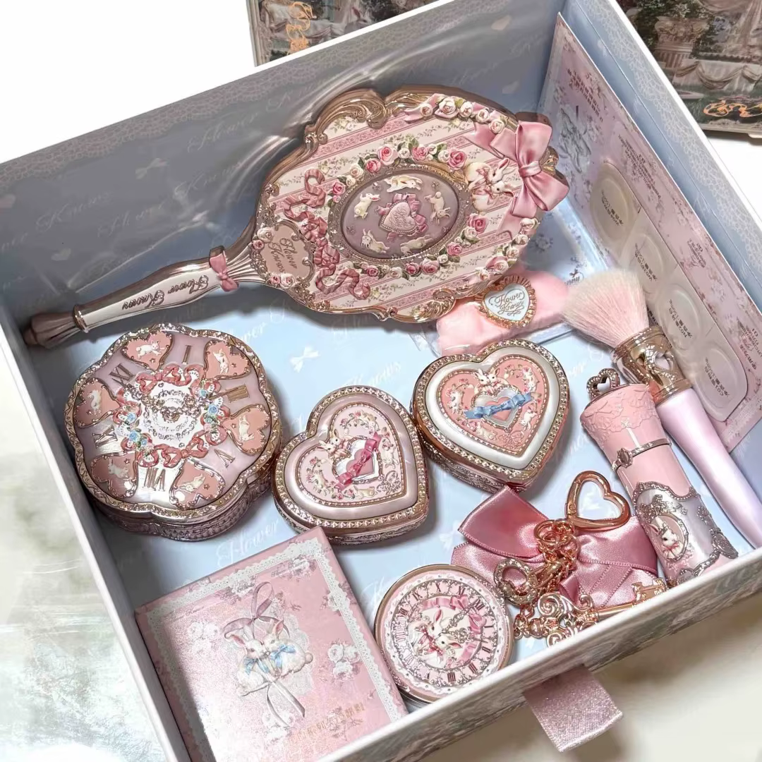 Ensemble de maquillage Flower Knows Bunny Garden - Boîte de cosmétiques vegan sans cruauté avec blus
