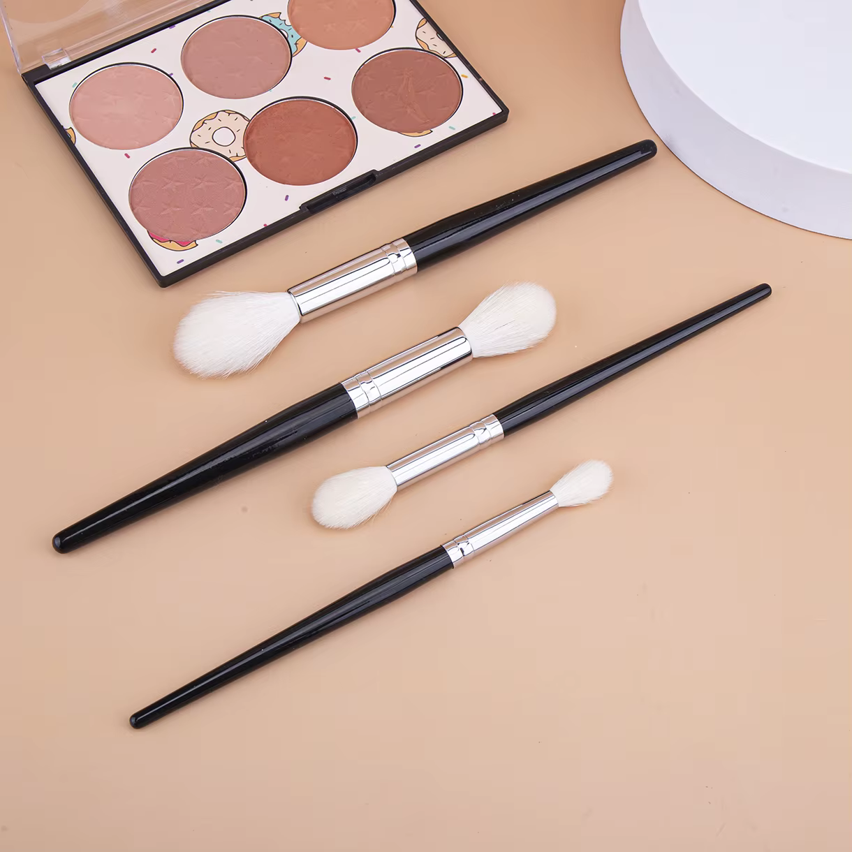 Pinceau surligneur de maquillage 100% poils de chèvre, surligneur conique, poudre de réglage du visa
