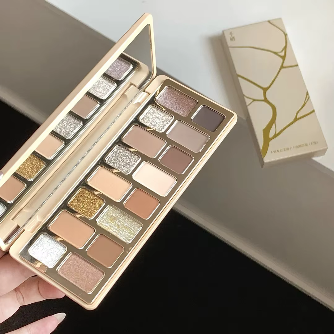 Palette Fards à Paupières Cheeryep 16 Couleurs Mat et Brillant Imperméable Longue Tenue Vegan Sans Cruauté Maquillage Y2K Idéal pour Voyage et Festival