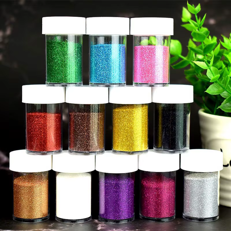 Poudre à paillettes pour le visage et le corps