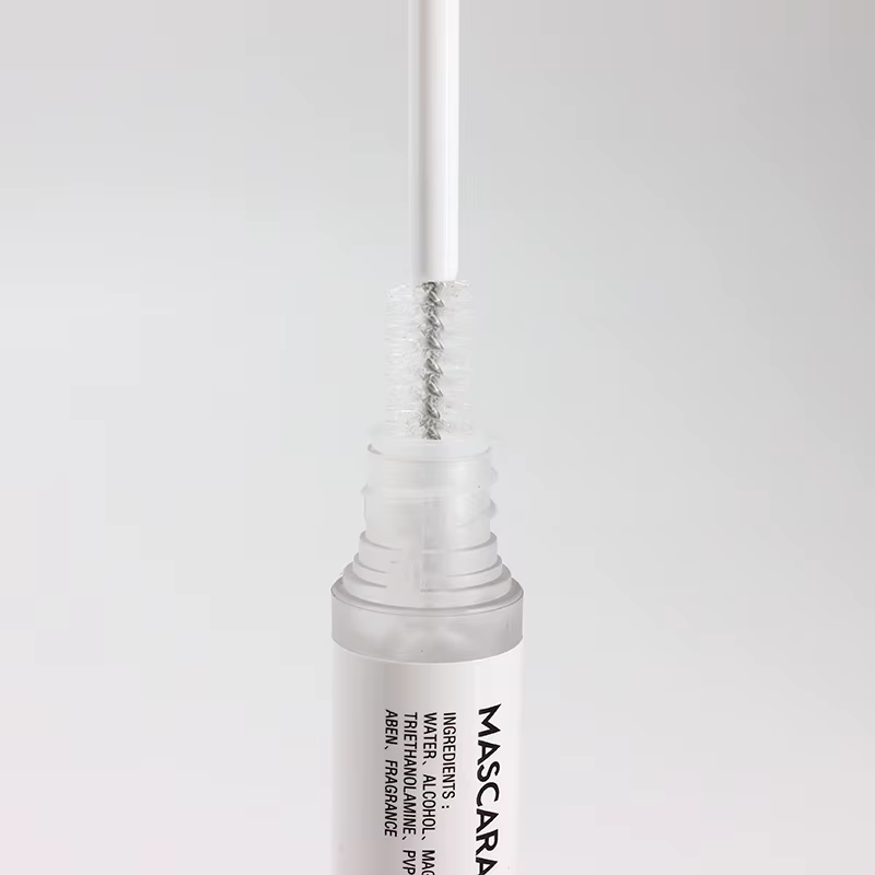 Mascara de revêtement pour soins des cils