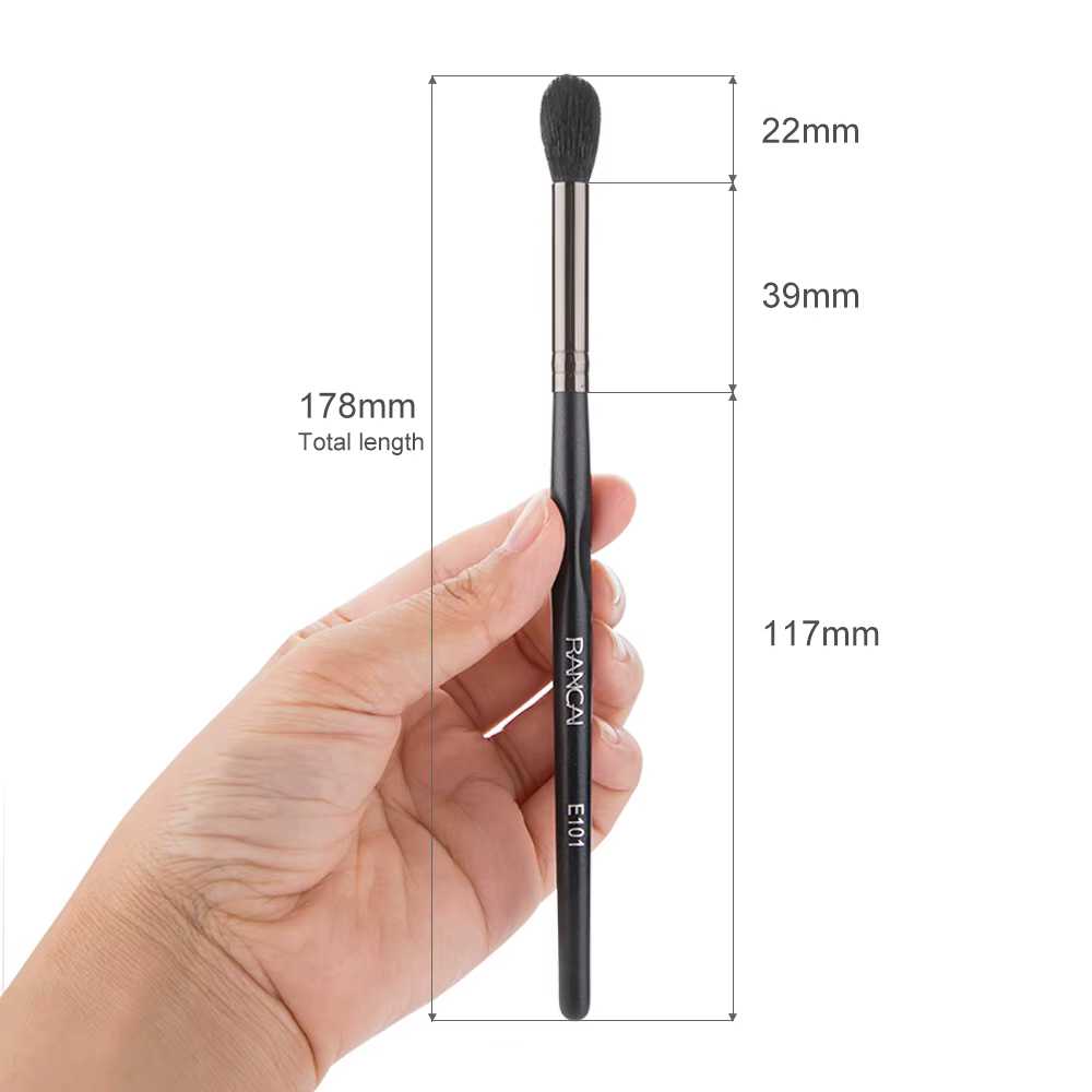 Pinceau de maquillage pour le contour des yeux