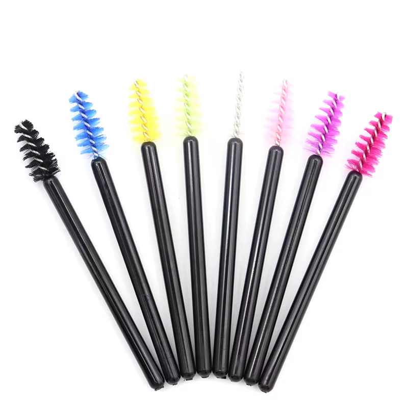 Mini brosses à cils, baguettes de Mascara