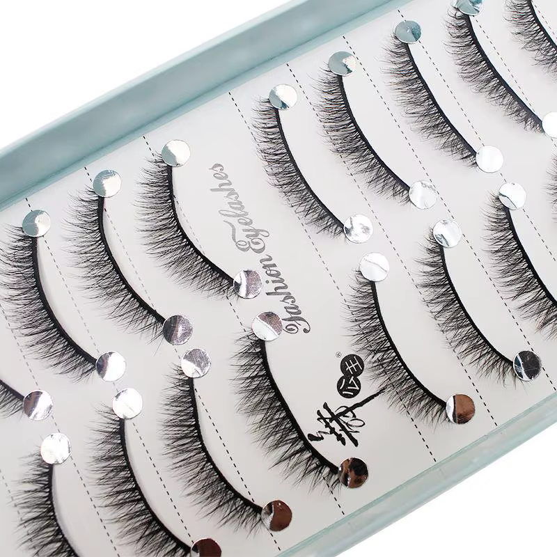 10 paires de faux cils naturels longs et effilés effet œil de chat