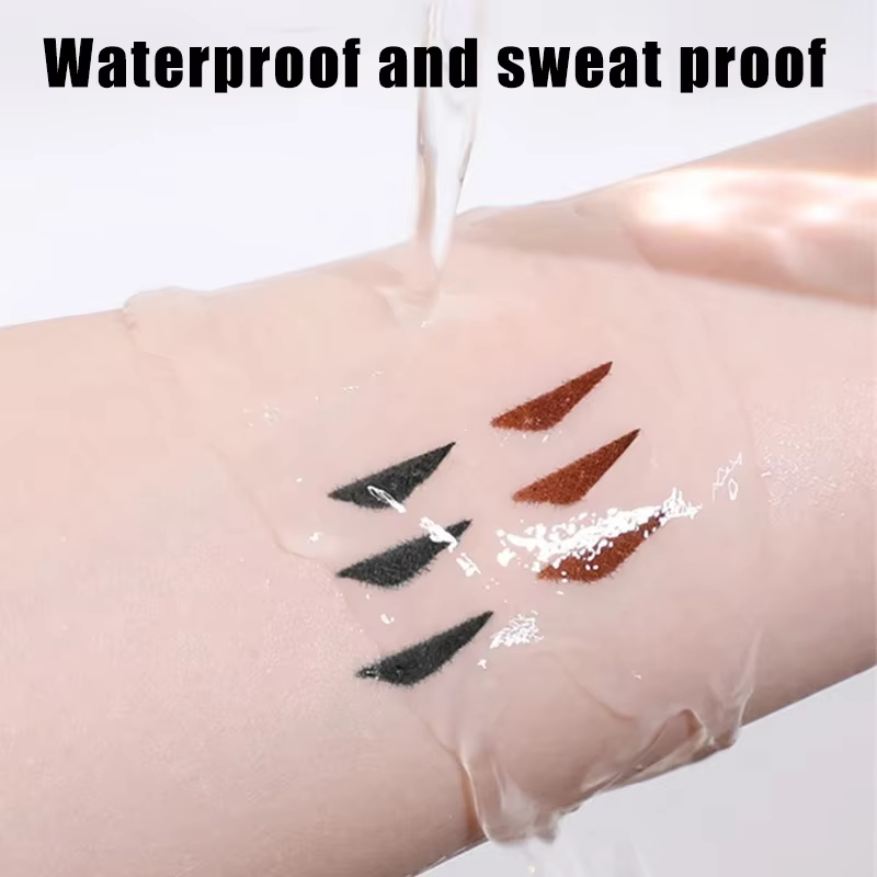 Tampon Eyeliner intégré paresseux