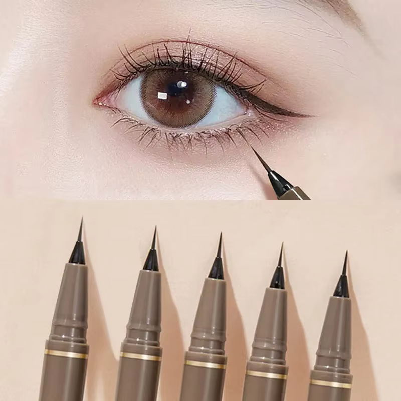Stylo Eyeliner Ultra fin pour cils inférieurs