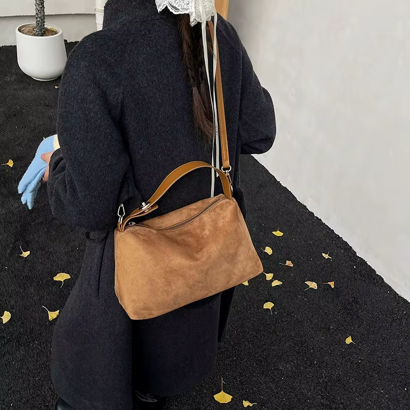 Sac à bandoulière en Faux daim avec fermeture éclair, couleur unie, sacs décontractés simples et exquis, durables pour les déplacements quotidiens, sacs à main pour femmes, hiver 2025