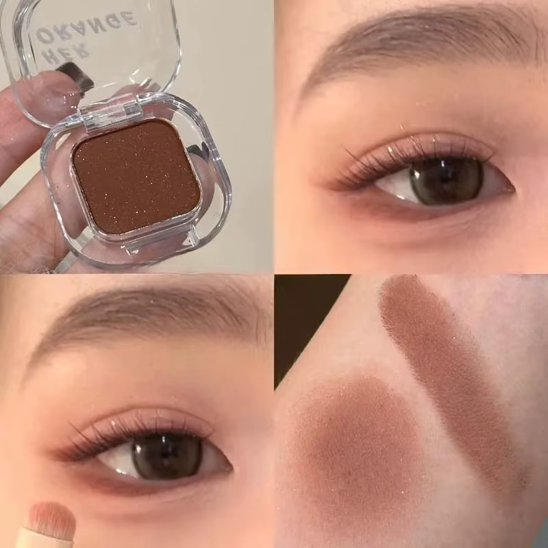 Palette de fards à paupières rouge marron