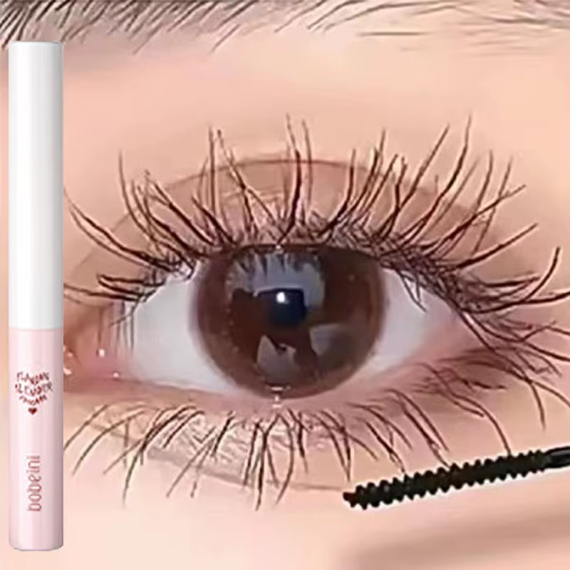 Mascara à brosse Ultra-fine