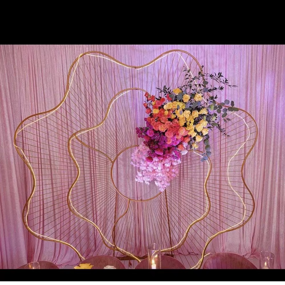 Arrière-plan en Arc Exquis pour Décoration de Mariage, Fleurs d'Extérieur en Fer localité
