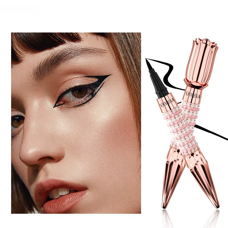 Eyeliner liquide de précision Yanqina - Longue durée