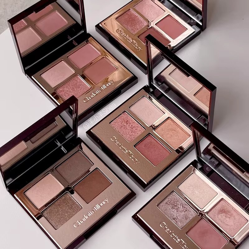 Charlotte Tilbury CT Highlight Shadow Palette de fards à paupières quatre couleurs et neuf