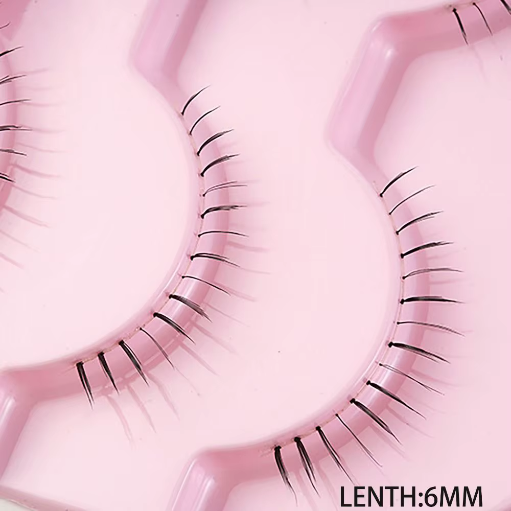 Faux cils inférieurs, maquillage naturel