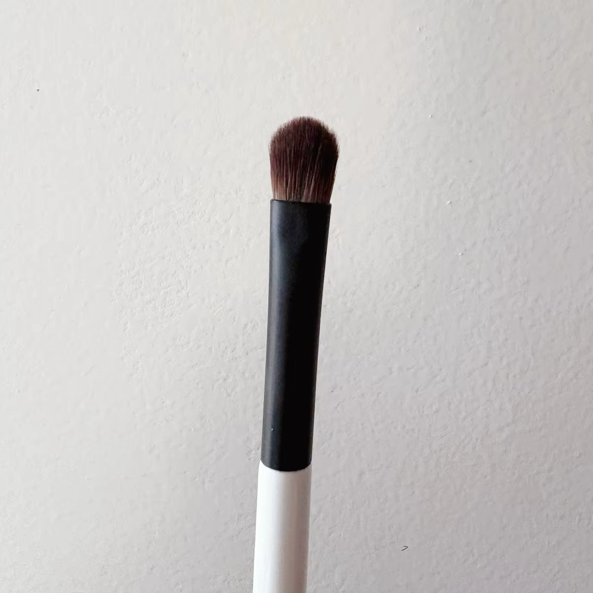 Pinceau à paupières E4 Eyeshadow Shader Brush Medium