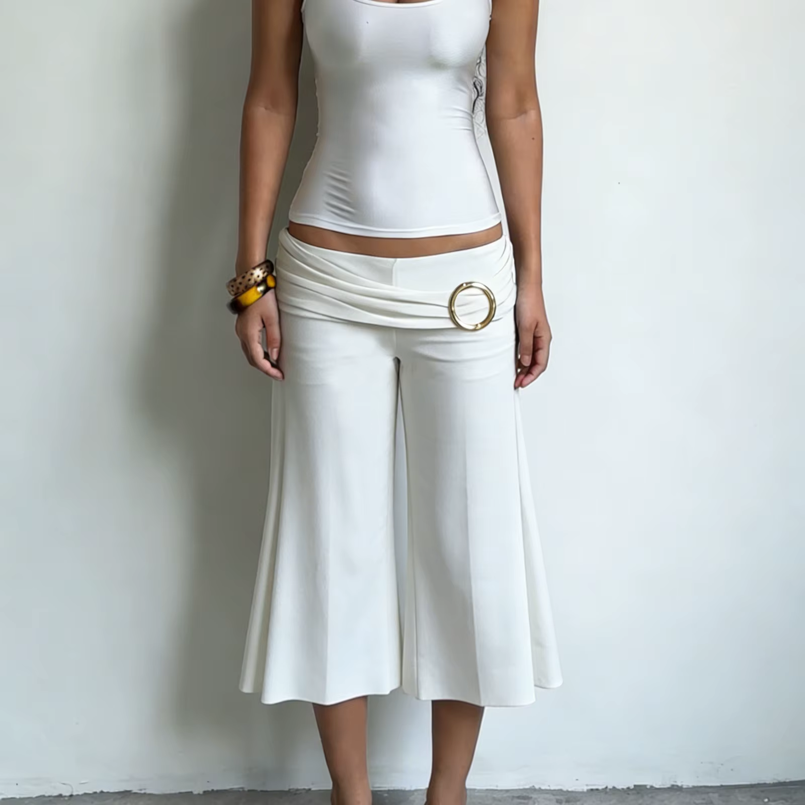 Pantalon taille basse évasé sept pouces pour femme, style simple, boucle métallique, plissé, couleur unie, nouvelle collection été, confortable