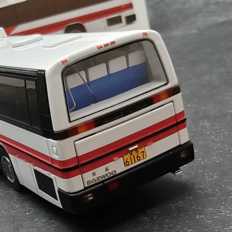 AUTO-GLIMPSE 1:64 Guilin Daewoo BH115H Autobus de tourisme de luxe rouge – Modèle d'autobus en alliage, collection, cadeau de vacances