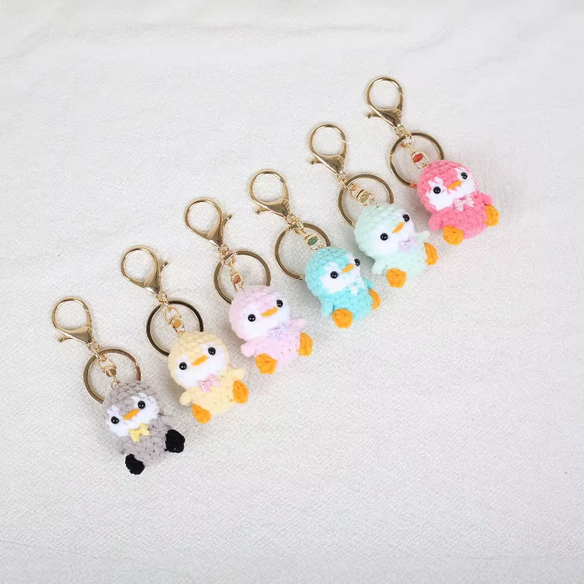 Porte-clés pingouin en Crochet fait à la main, fil de laine délicat, Style féminin, Original, fait à la main, Animal, haricot de sucre, pendentif mignon