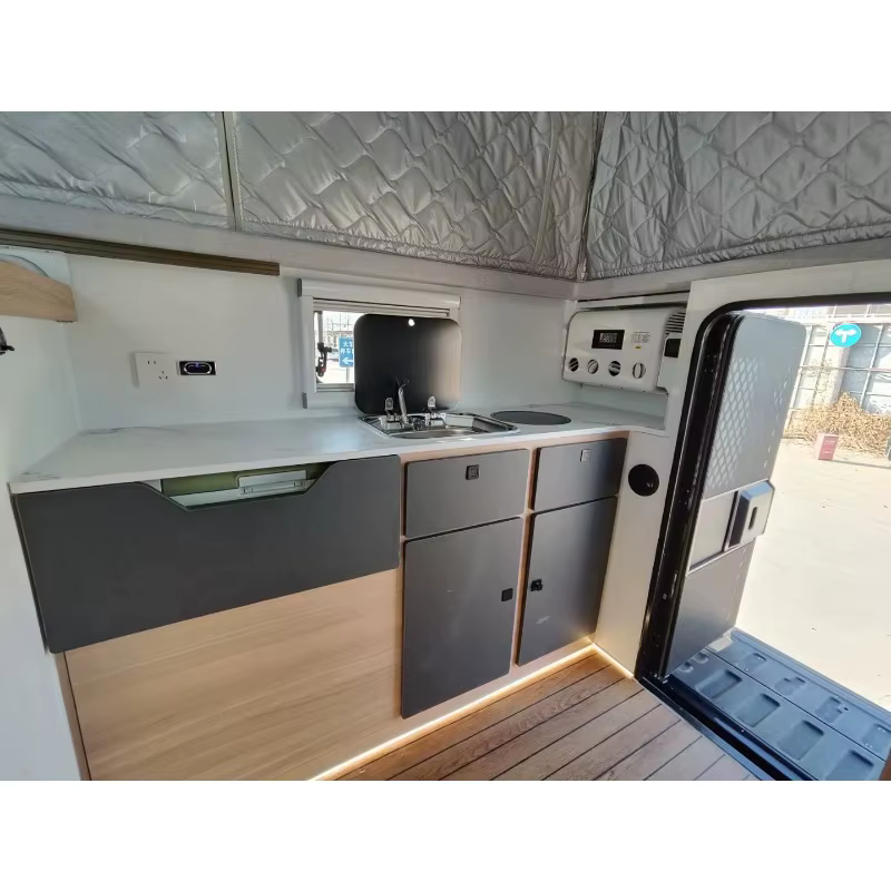 Tente de camping surélevée tout-terrain personnalisée haute performance pour pick-up, idéale pour les voyages sauvages et les camping-cars