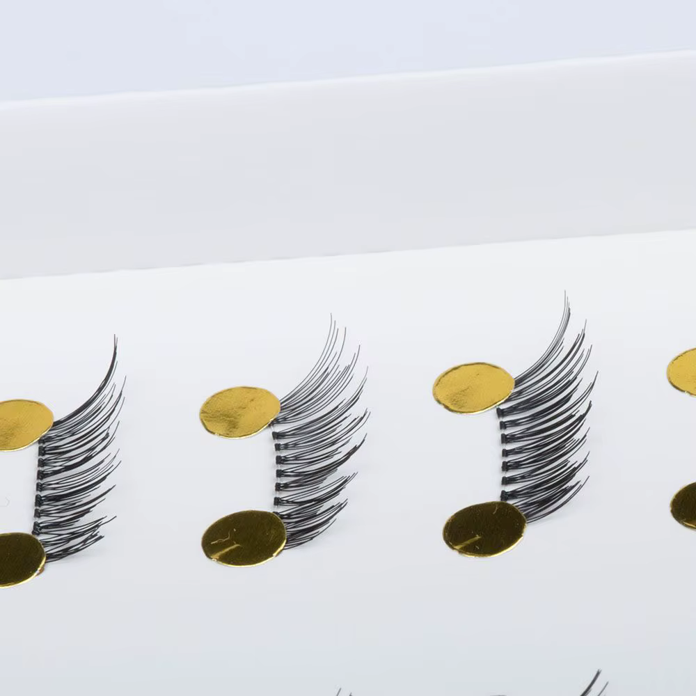 Faux cils noirs demi-cornets pour maquillage des yeux