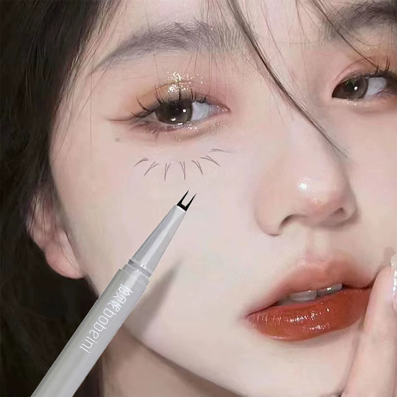 Eyeliner à Double griffe