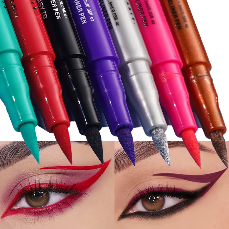 Eyeliner liquide mat violet foncé rouge