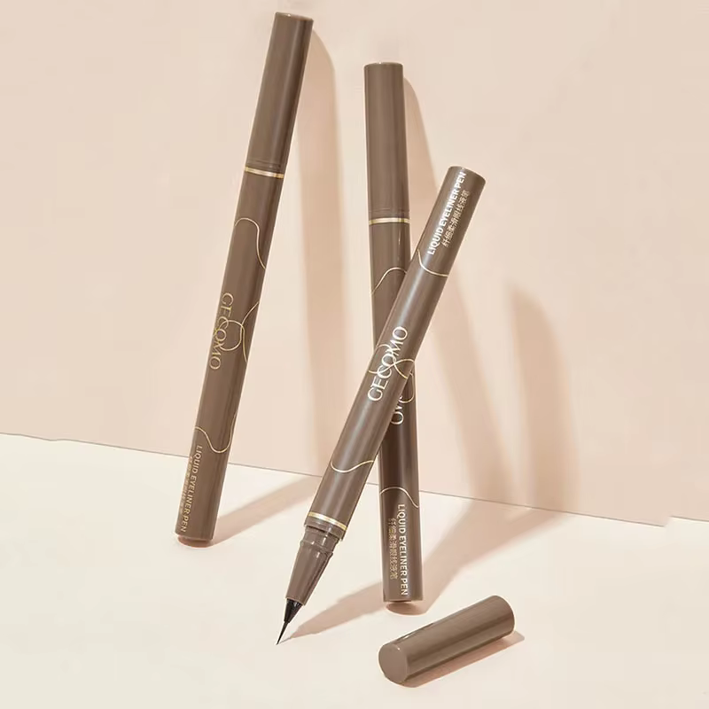 Stylo Eyeliner Ultra fin pour cils inférieurs