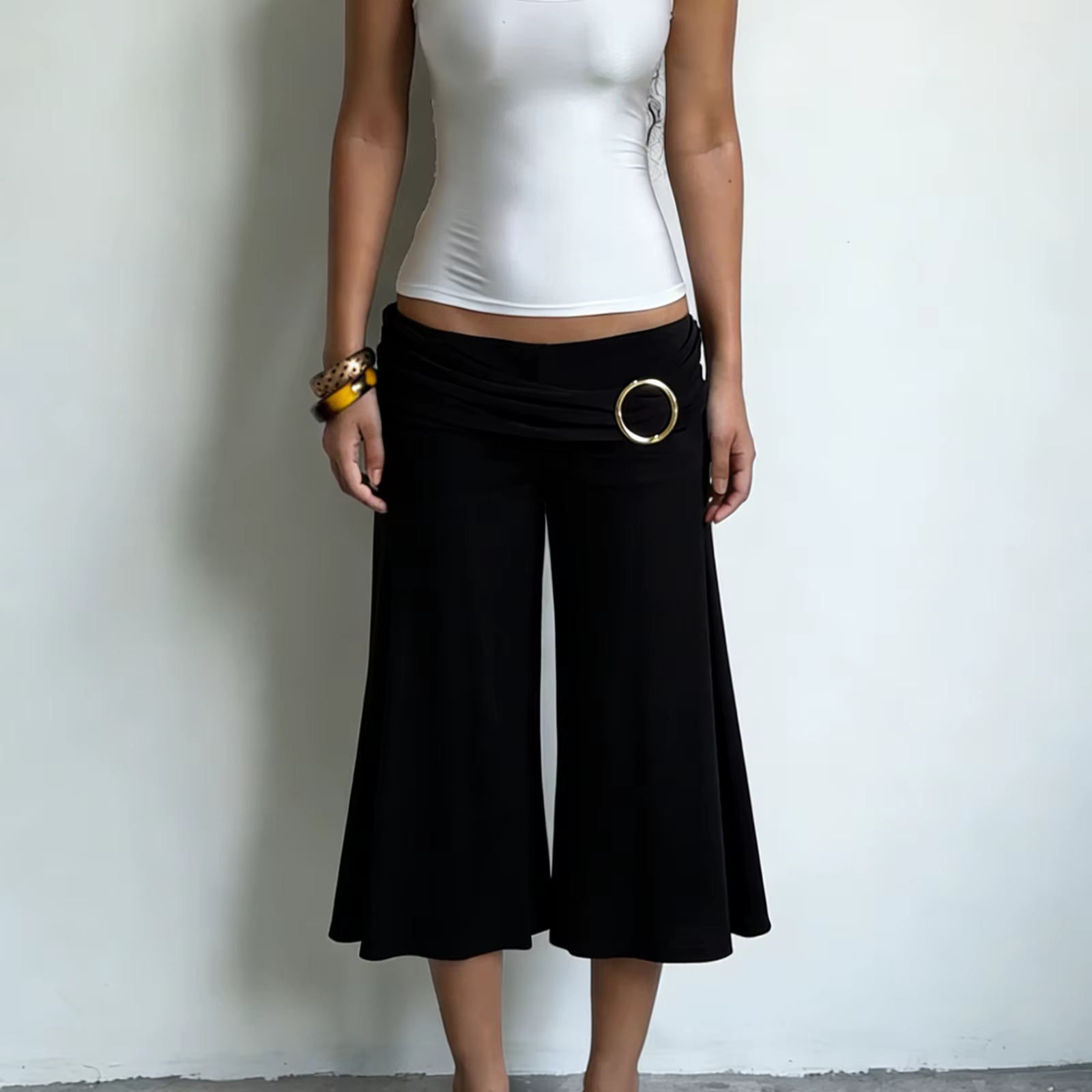 Pantalon taille basse évasé sept pouces pour femme, style simple, boucle métallique, plissé, couleur unie, nouvelle collection été, confortable