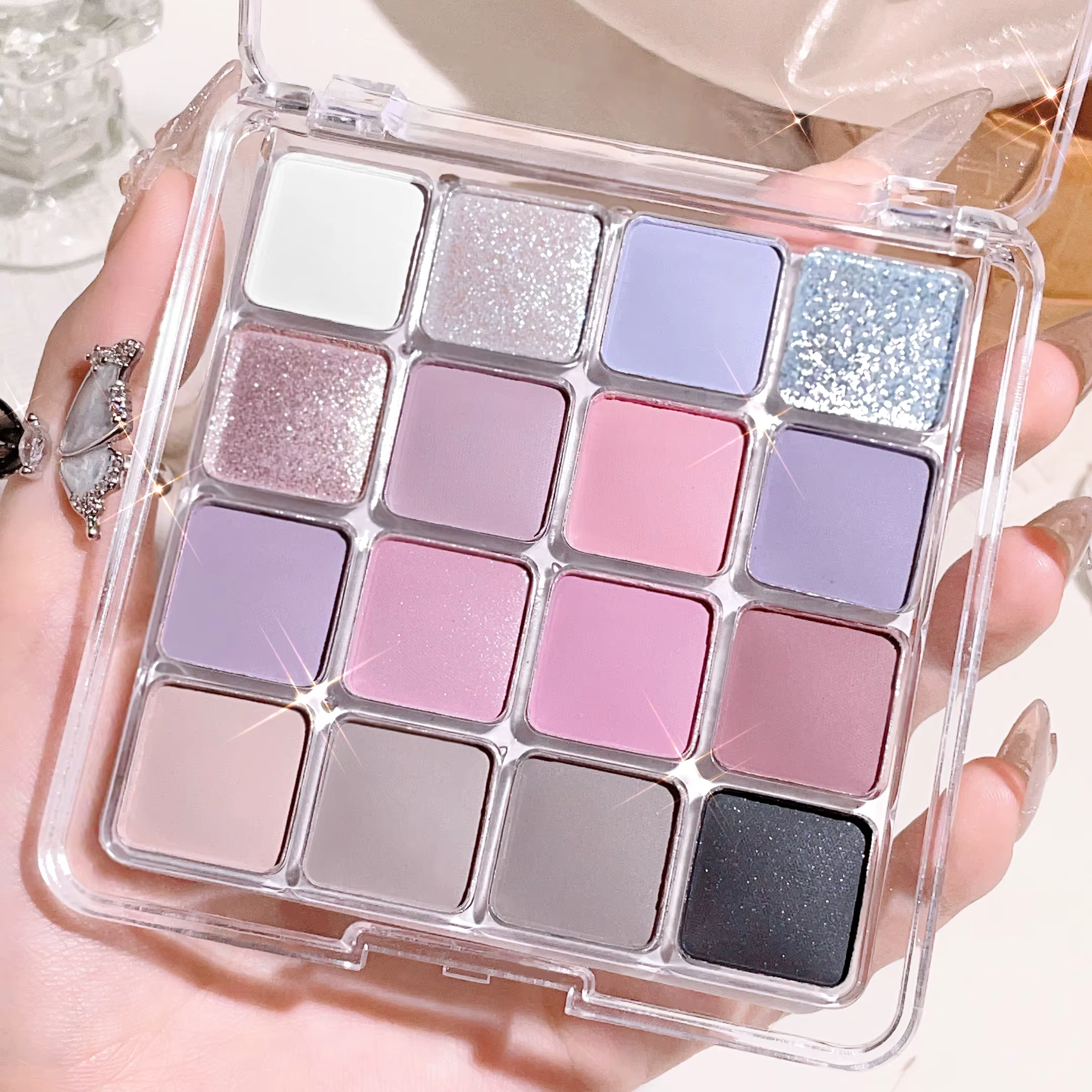 Palette de fards à paupières 16 couleurs - Finition pailletée