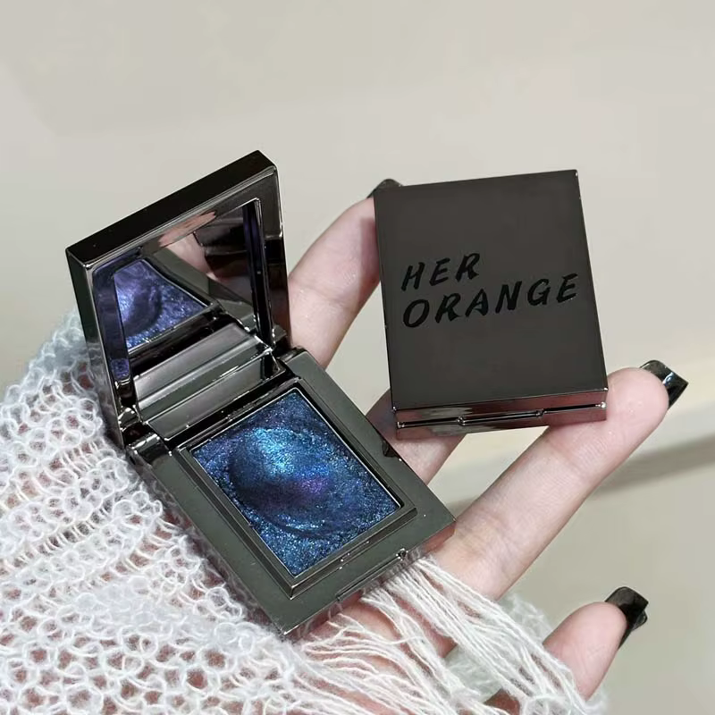 Fard à paupières unique effet caméléon