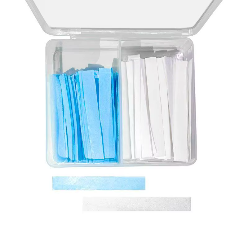 Recourbe-cils réutilisable avec des papiers de permanente pour un effet longue durée et un volume accru