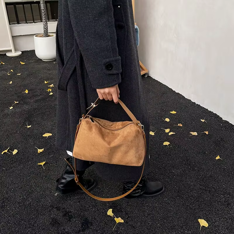 Sac à bandoulière en Faux daim avec fermeture éclair, couleur unie, sacs décontractés simples et exquis, durables pour les déplacements quotidiens, sacs à main pour femmes, hiver 2025