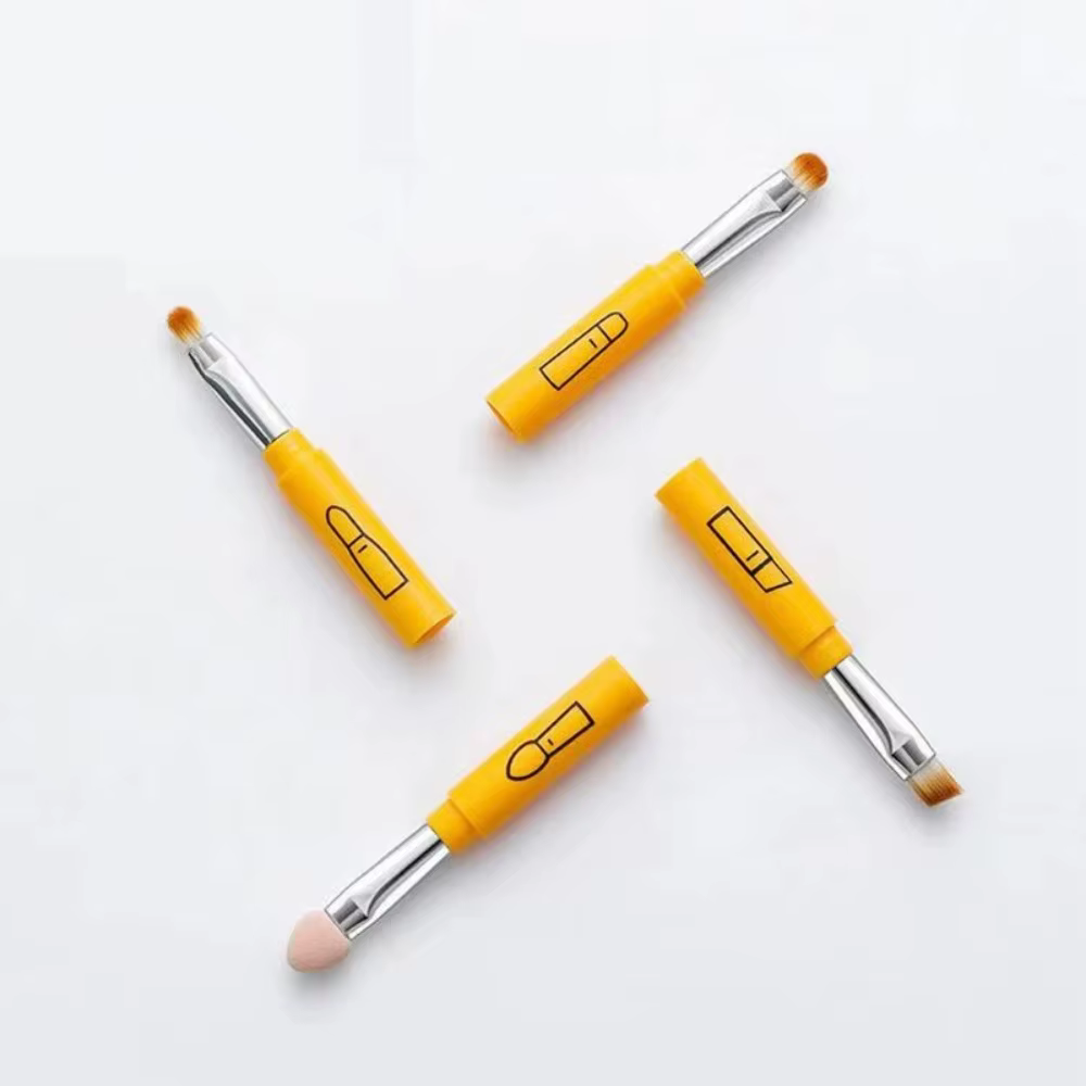 Taille de voyage 4 en 1 pinceau de maquillage Portable avec poignée en plastique fard à paupières pinceau à lèvres outil de maquillage multi-usage