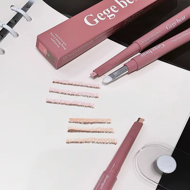 Crayon double embout 2-en-1 effet « Silkworm » : surligneur nude et contour des paupières inférieures