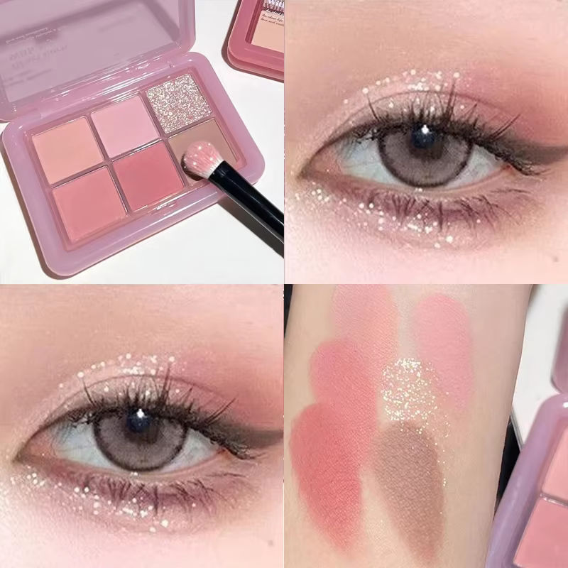 Palette de fards à paupières rose clair à paillettes