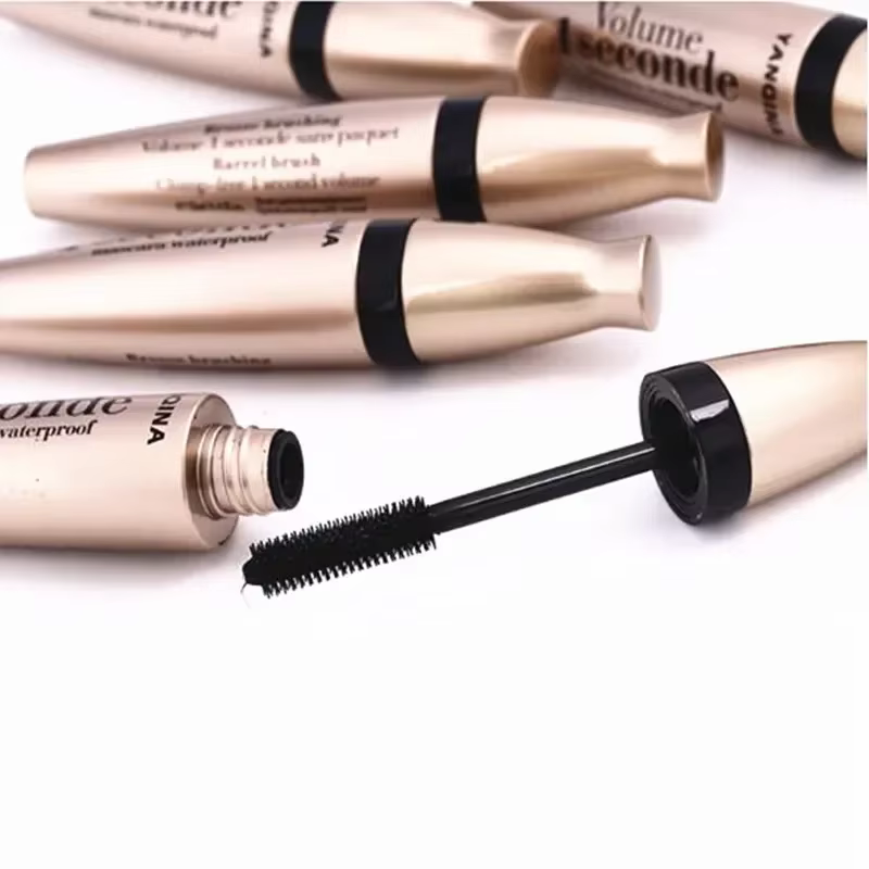 Mascara en Fiber 3D, Extension de cils longs noirs
