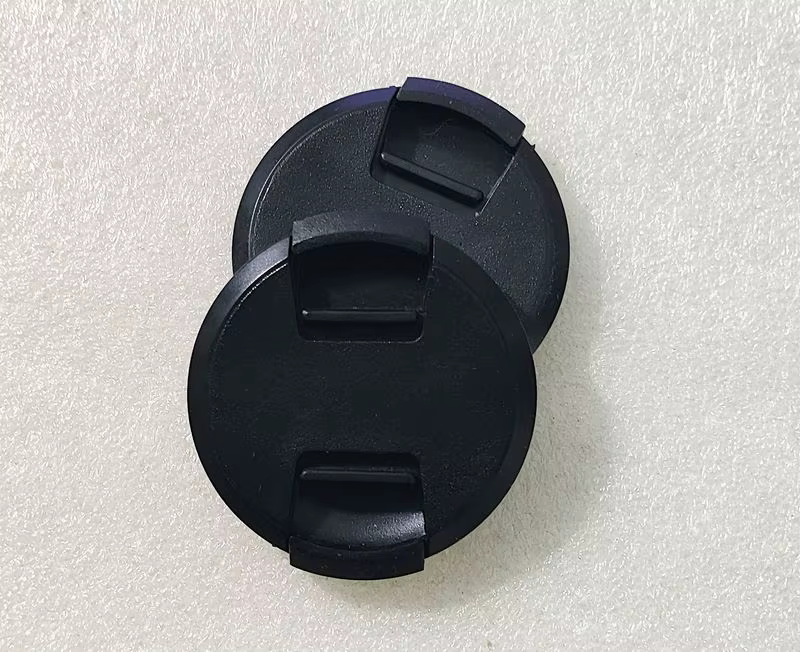Lot de 50 capuchons d'objectif à clipser pour objectifs Sony – Tailles variées (40,5 mm, 49 mm, 52 mm, 55 mm, 58 mm, 62 mm, 67 mm, 77 mm, 82 mm)