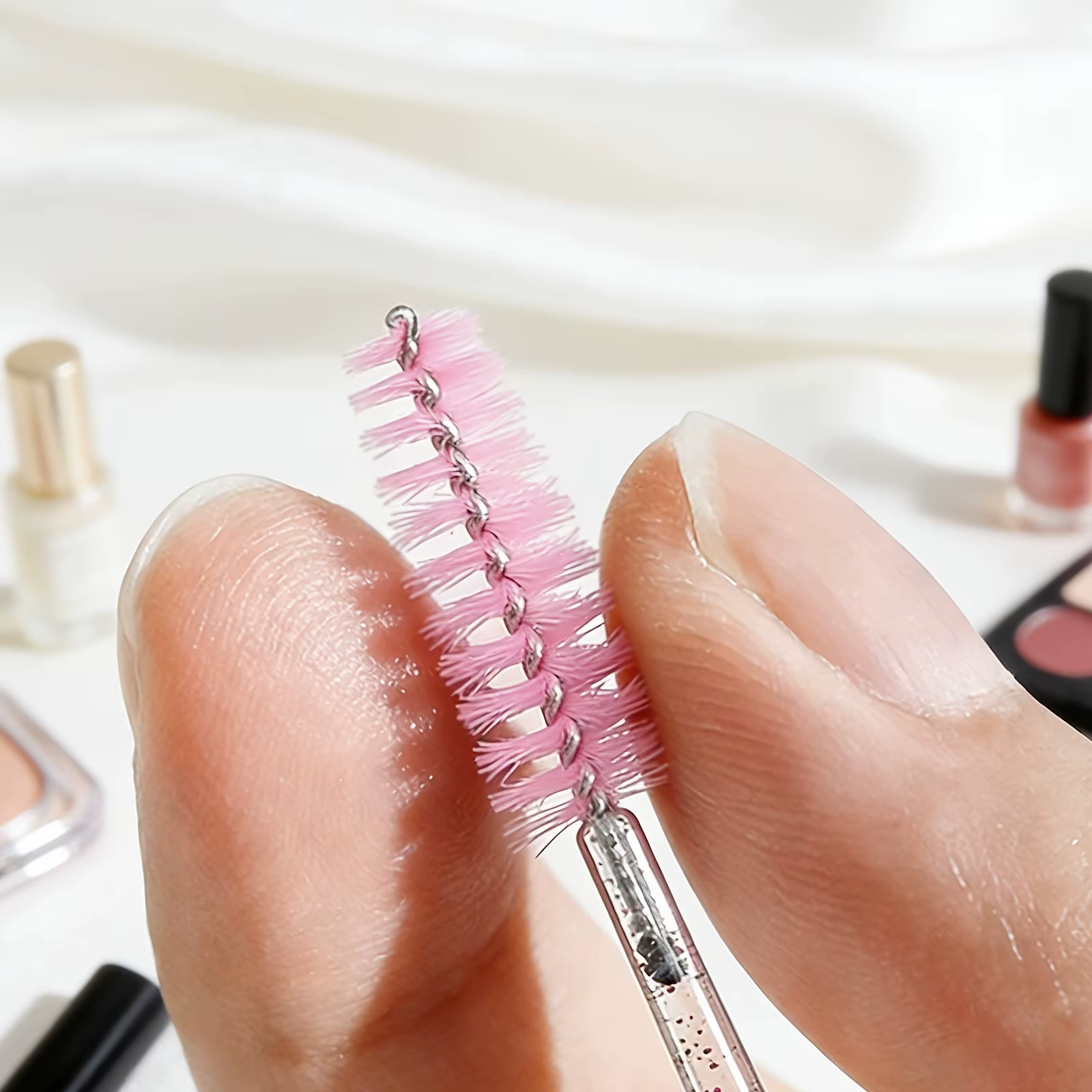 10 brosses à mascara roses en forme de dessin animé avec étui à nœud papillon, applicateur anti-poussière pour extensions de cils, peigne à sourcils, outil de maquillage
