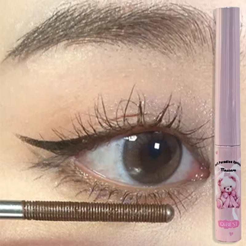 Mascara allongeant les cils