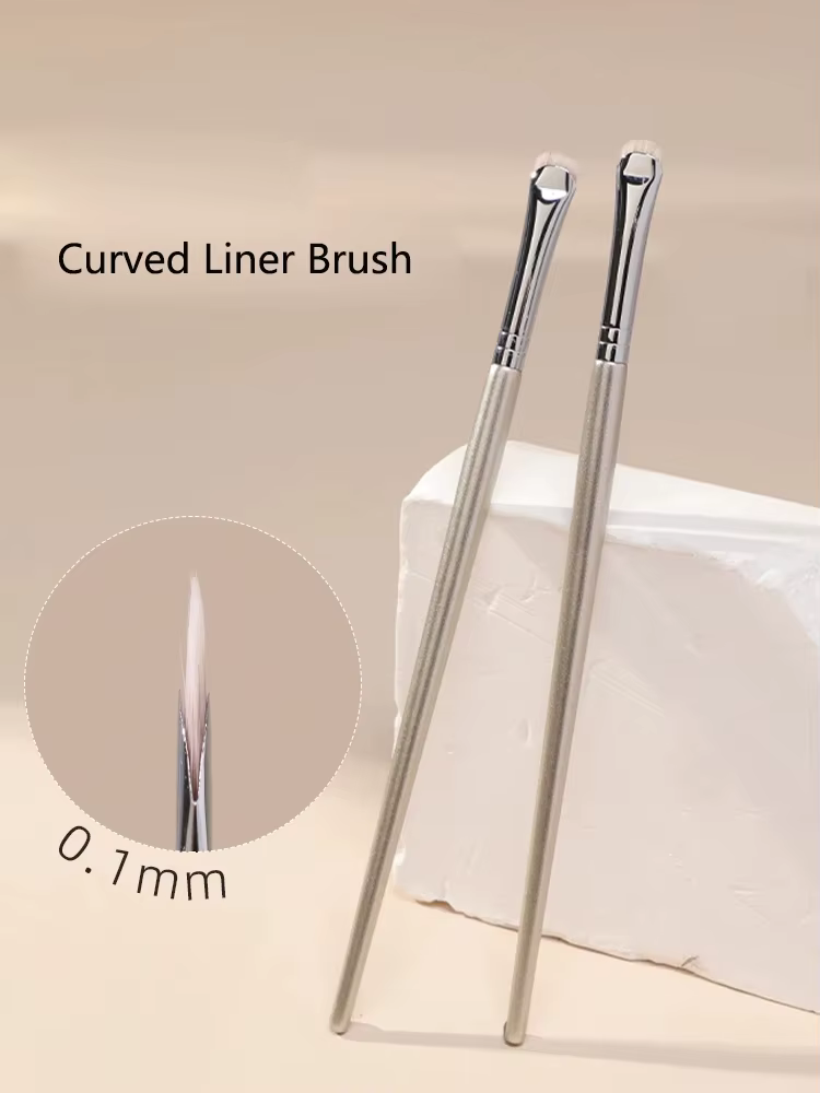 Pinceaux de maquillage pour les yeux incurvés