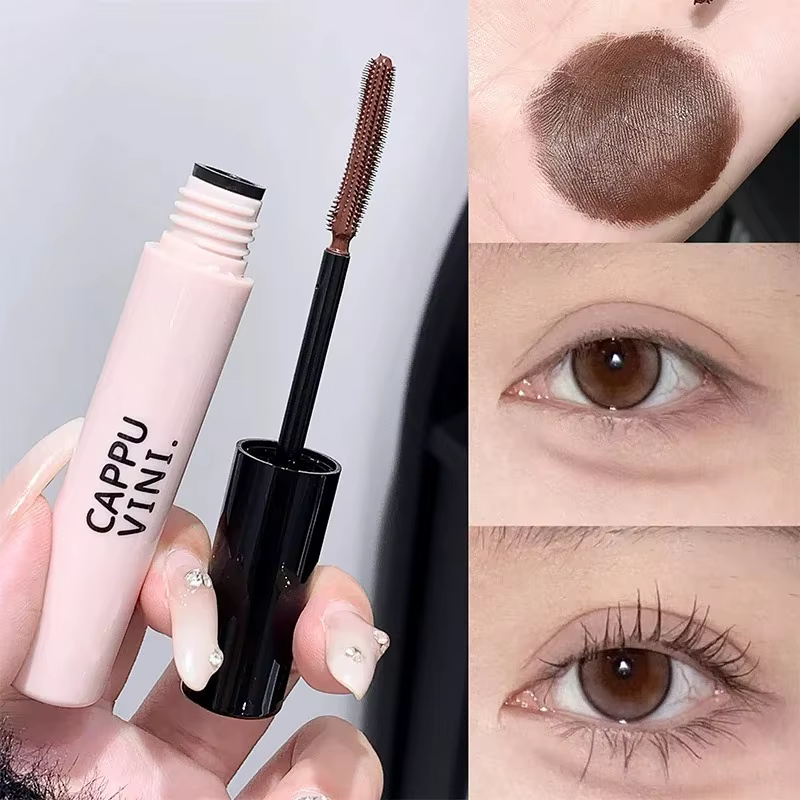Mascara noir brun pour recourber les cils
