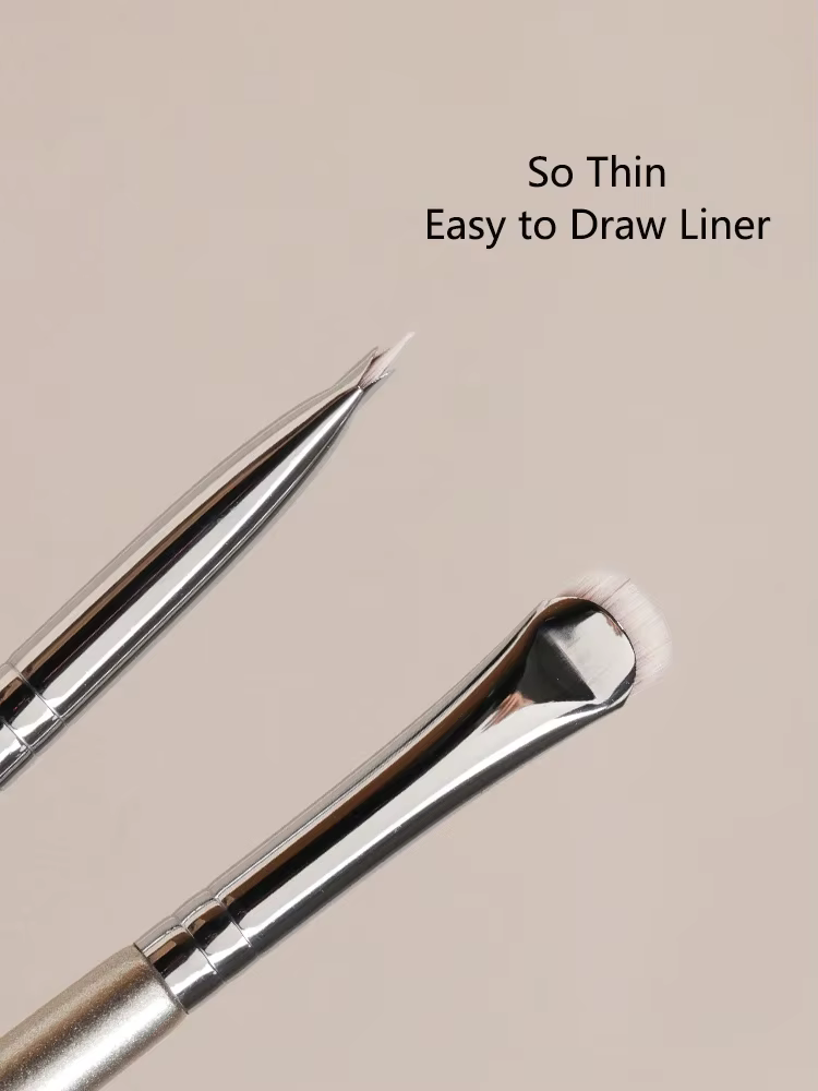 Pinceaux de maquillage pour les yeux incurvés